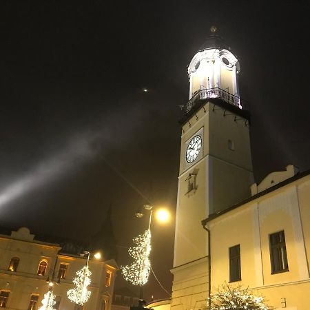 Bl Luxury Apartment, 24Hr Self Check-In, Free Private Garage Parking, Panoramic Views From Balcony, 5 Minute Walk To City Center Banská Bystrica Exterior foto